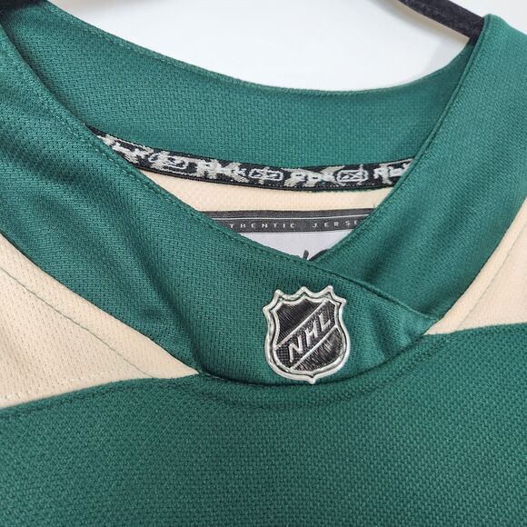 Minnesota Wild Jersey Sz 50 Embroided Jason Zucker Reebok NHL Stadium Series - Picture 2 of 16